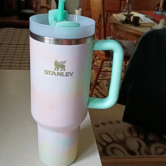Stanley Teal and White Travel Mug 40 Oz - Picture 4 of 4